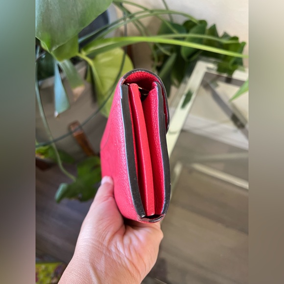 Louis Vuitton Empreinte Sarah Wallet - Picture 6 of 13